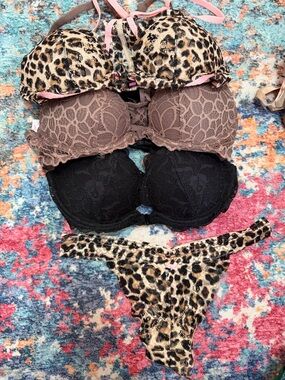 PINK Victoria's Secret Leopard Print Push-Up Bra & Brown Lace Racerback Bra